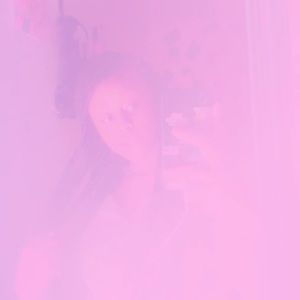 Meet your Posher, Adeja